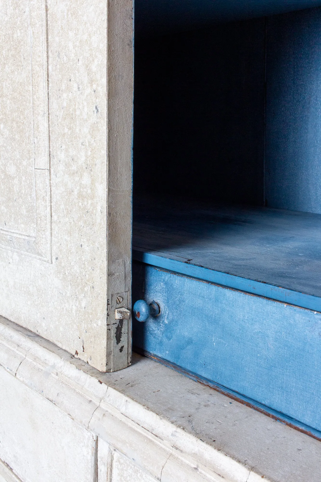 19th Century Painted Dutch Linen Press in Cream and Blue