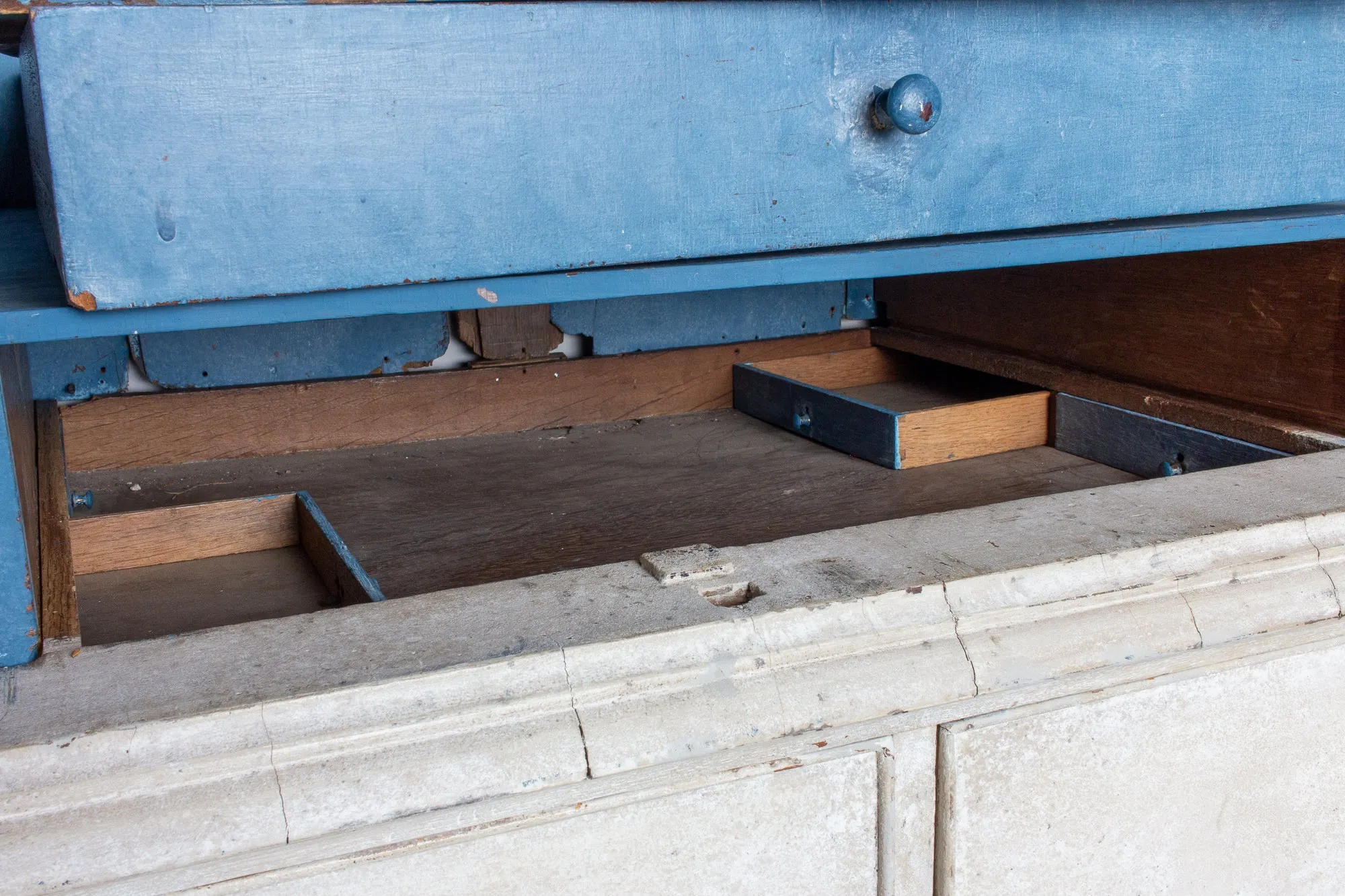 19th Century Painted Dutch Linen Press in Cream and Blue