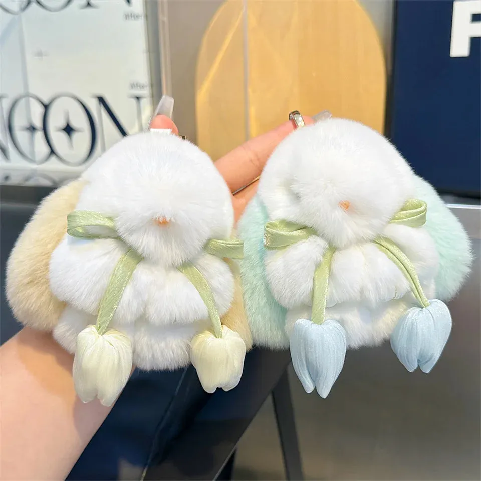 Adorable Fluffy Bunny Keychain - Kawaii Pom Pom Rabbit Key Ring for Magical Moments 🐰✨