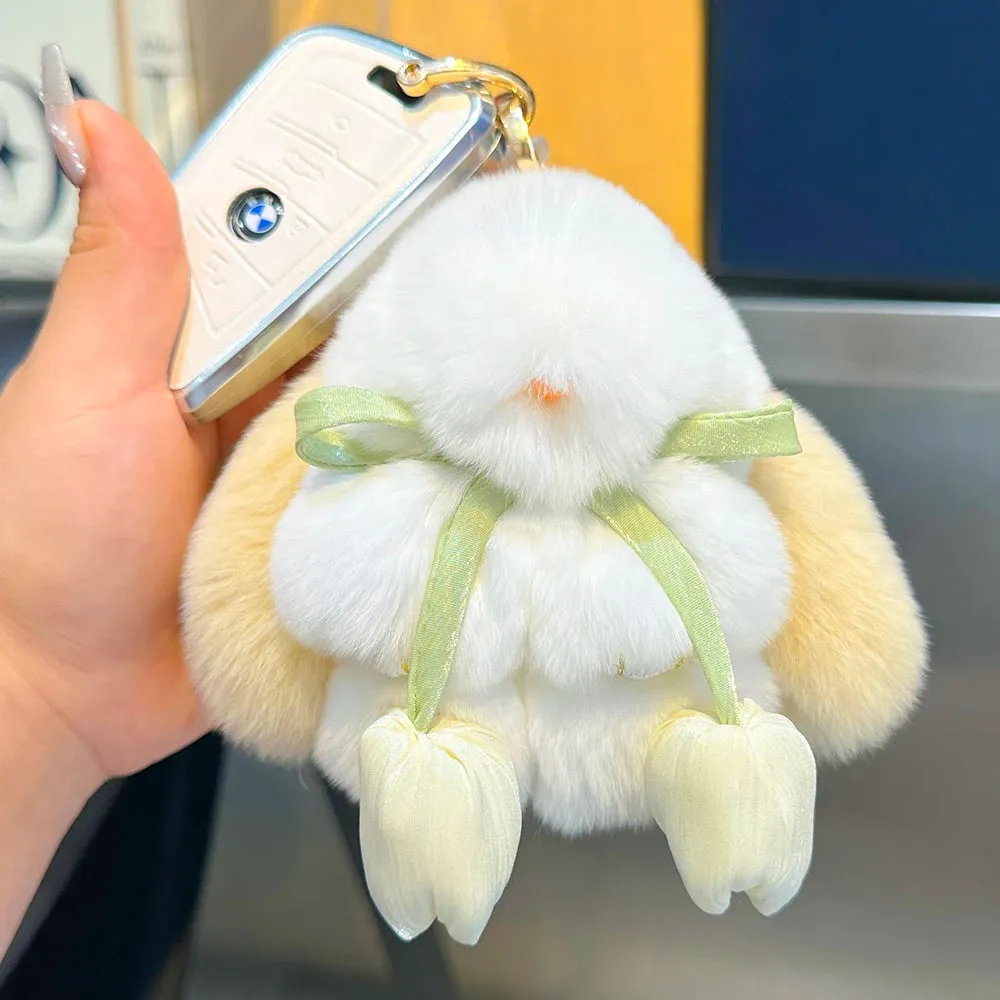 Adorable Fluffy Bunny Keychain - Kawaii Pom Pom Rabbit Key Ring for Magical Moments 🐰✨
