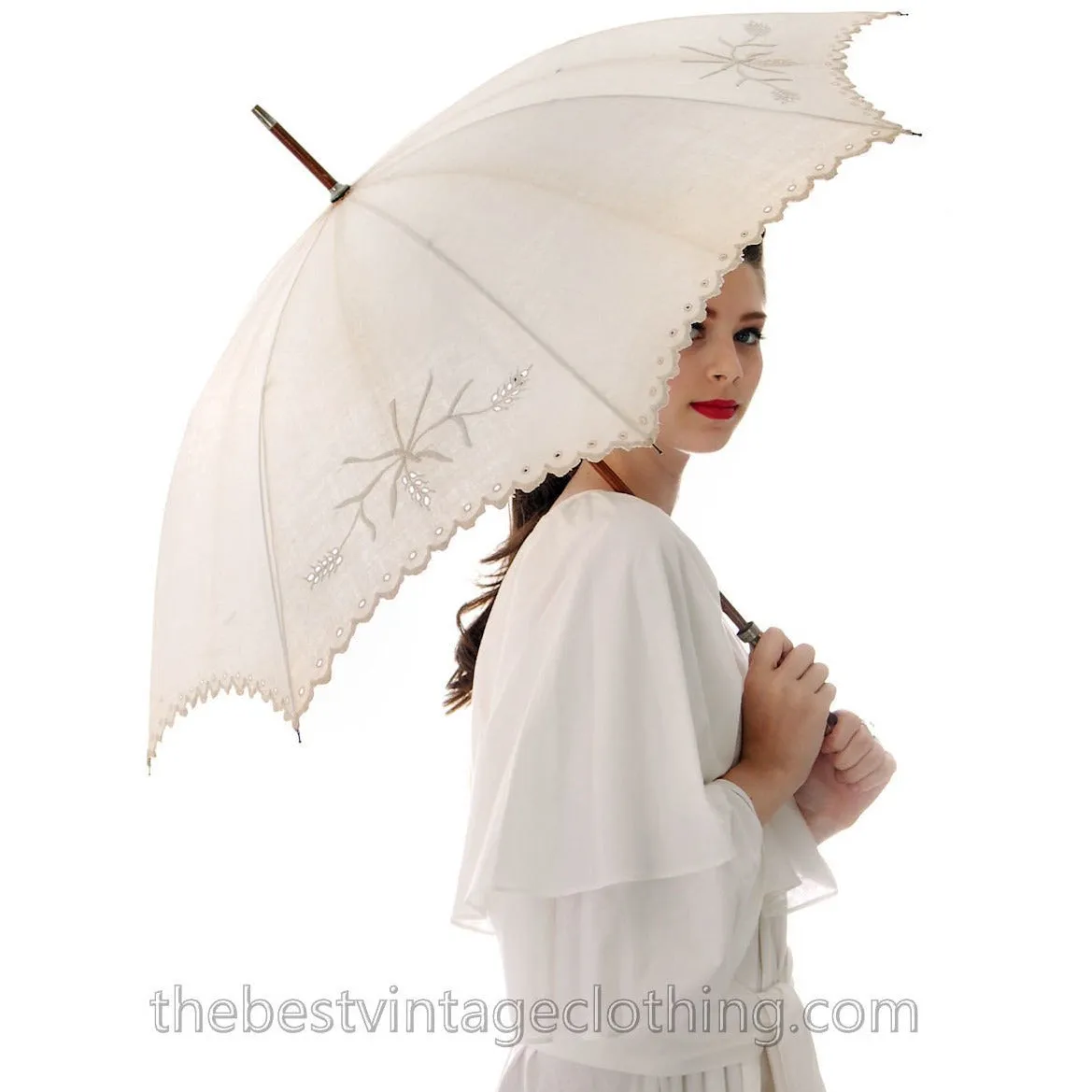 Antique Parasol White Linen Eyelet Victorian Bamboo Handle Excellent Condition