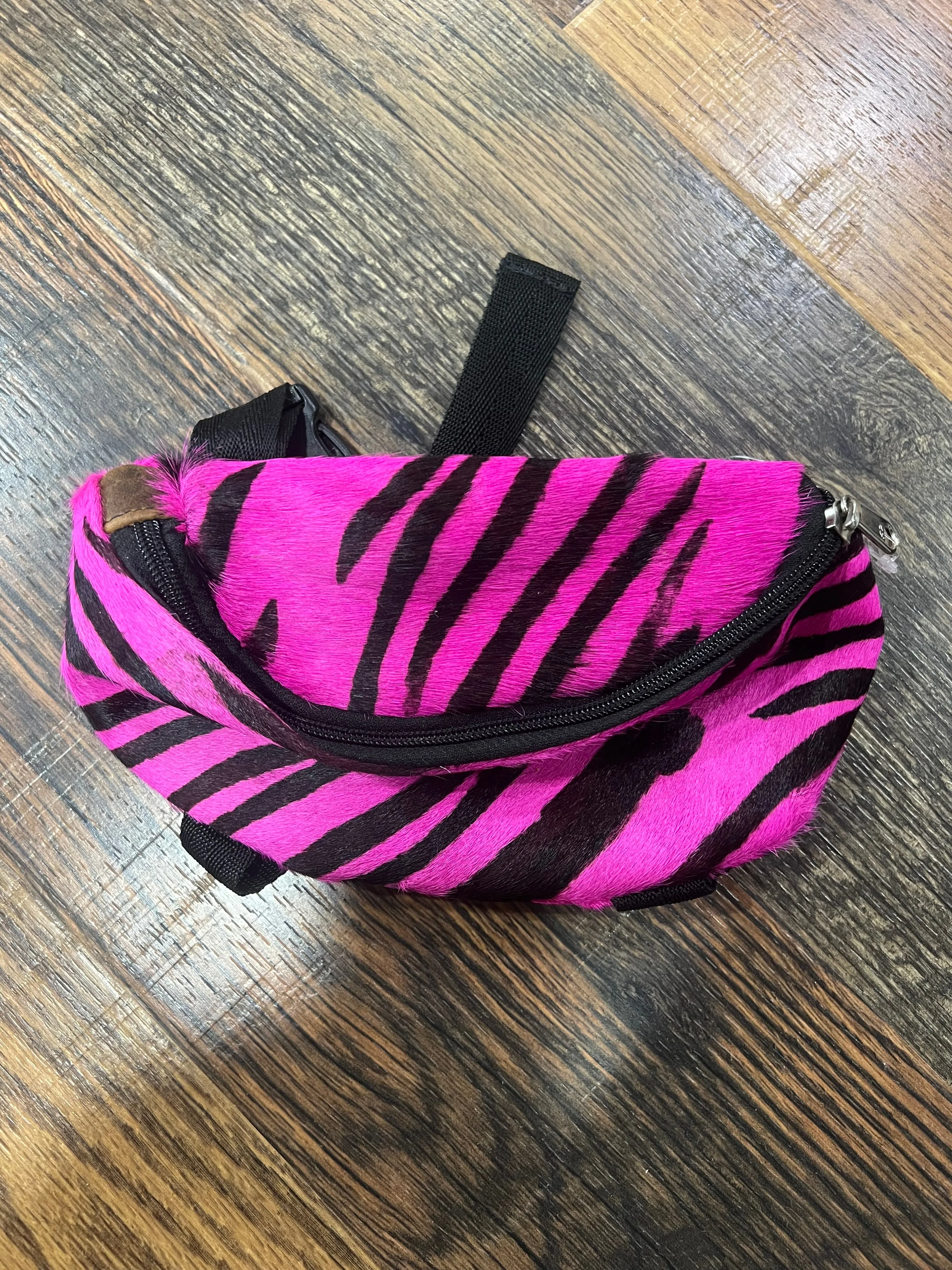 Assorted Prints and Colors Leather Saddle Pouch