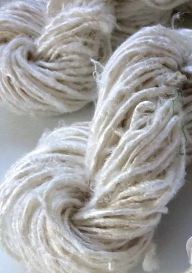 Banana Yarn- Off White