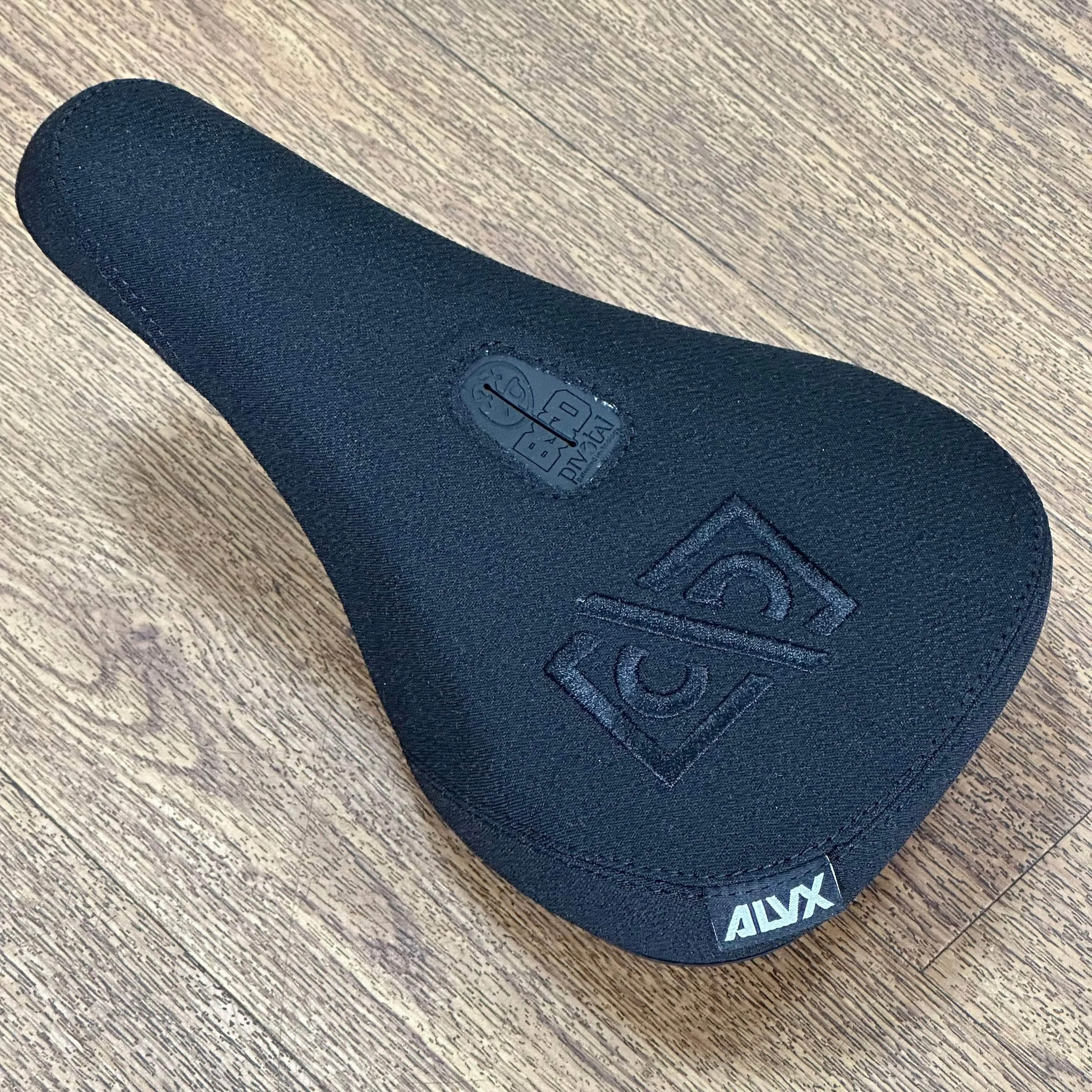 BSD ALVX Eject Pivotal Seat
