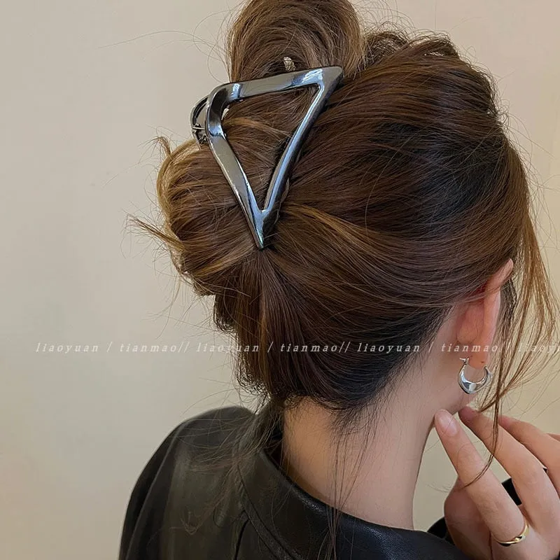 Chic Geometric Hair Claw