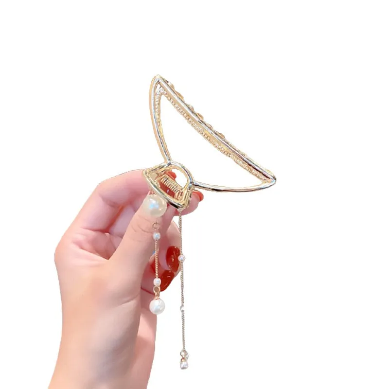 Chic Geometric Hair Claw