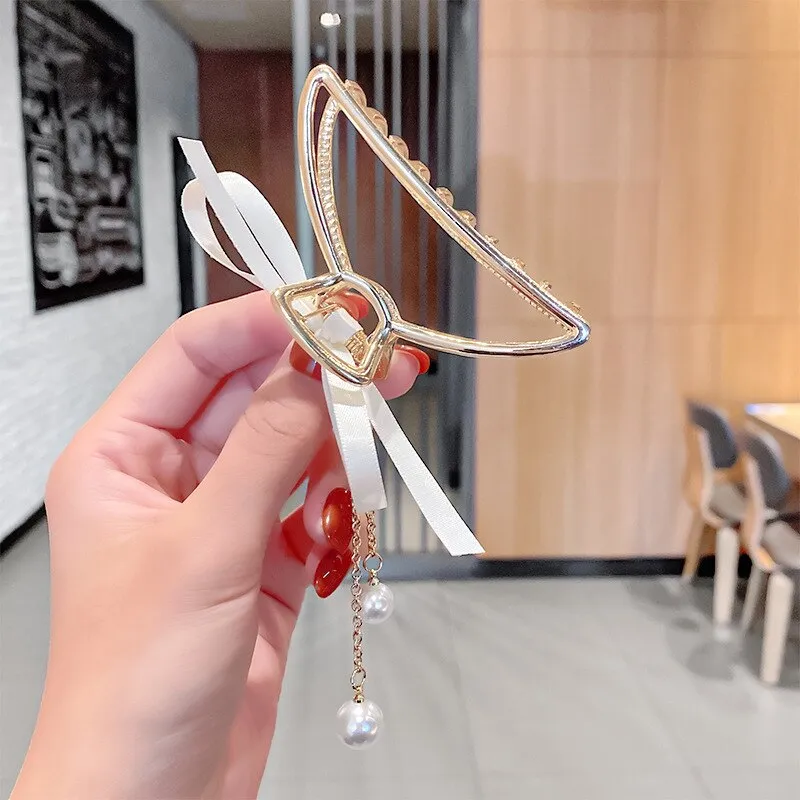 Chic Geometric Hair Claw