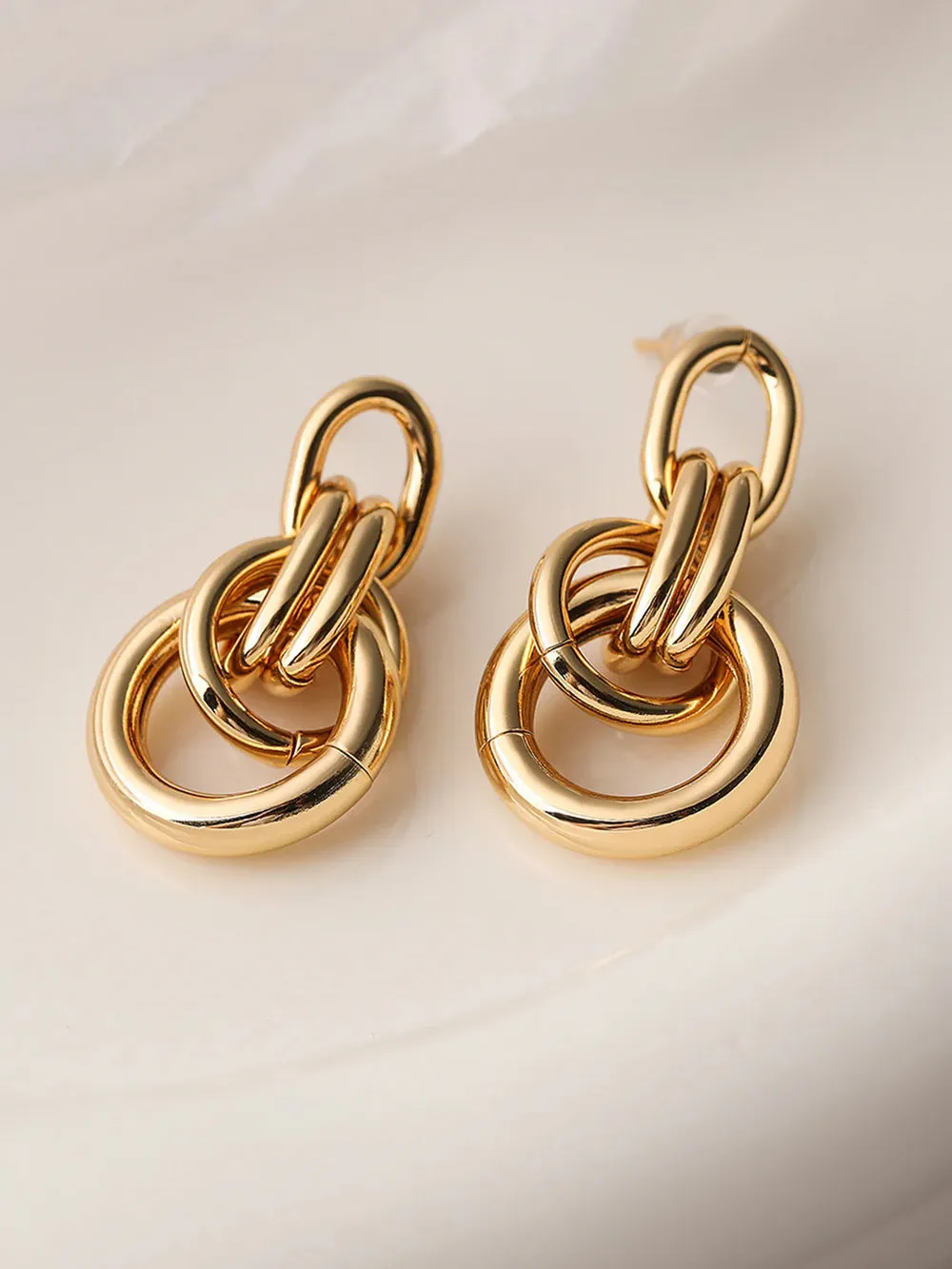 Classy Capsule - 1