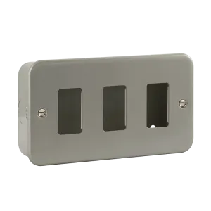 Click Metal Clad CL20403 3 Gang GridPro Frontplate & Back Box