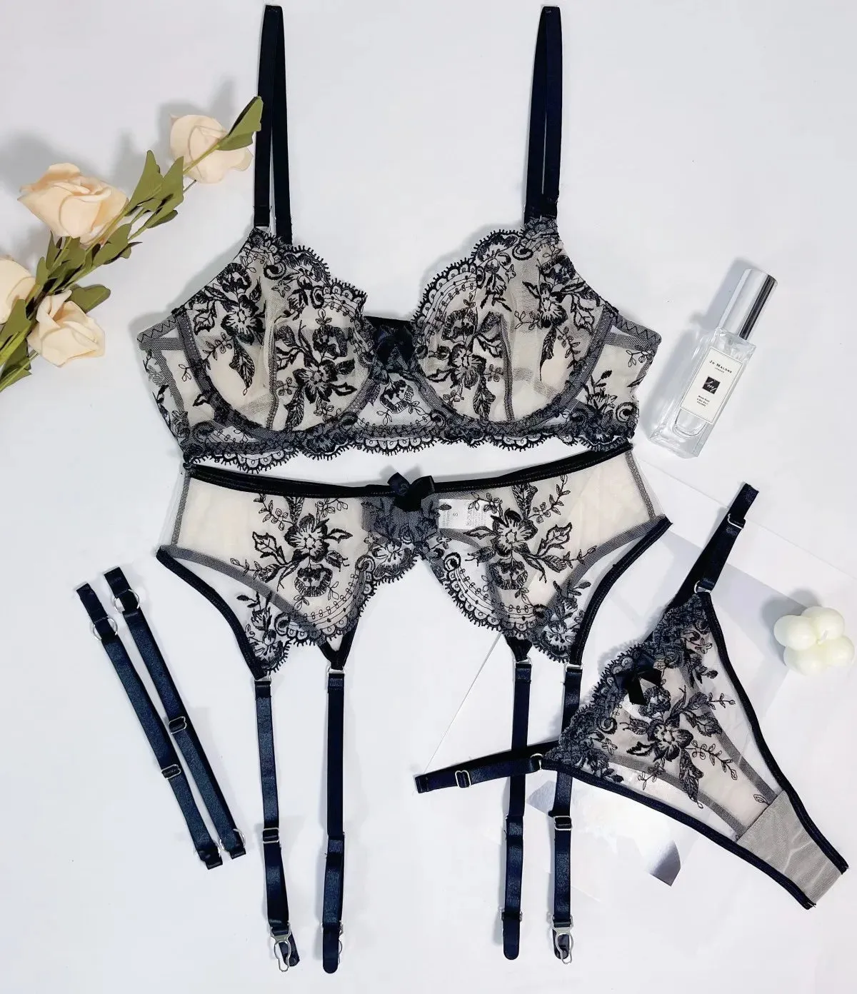 Delicate Lingerie Fancy Lace Underwear 3-Piece Transparent Bra And Panty Set