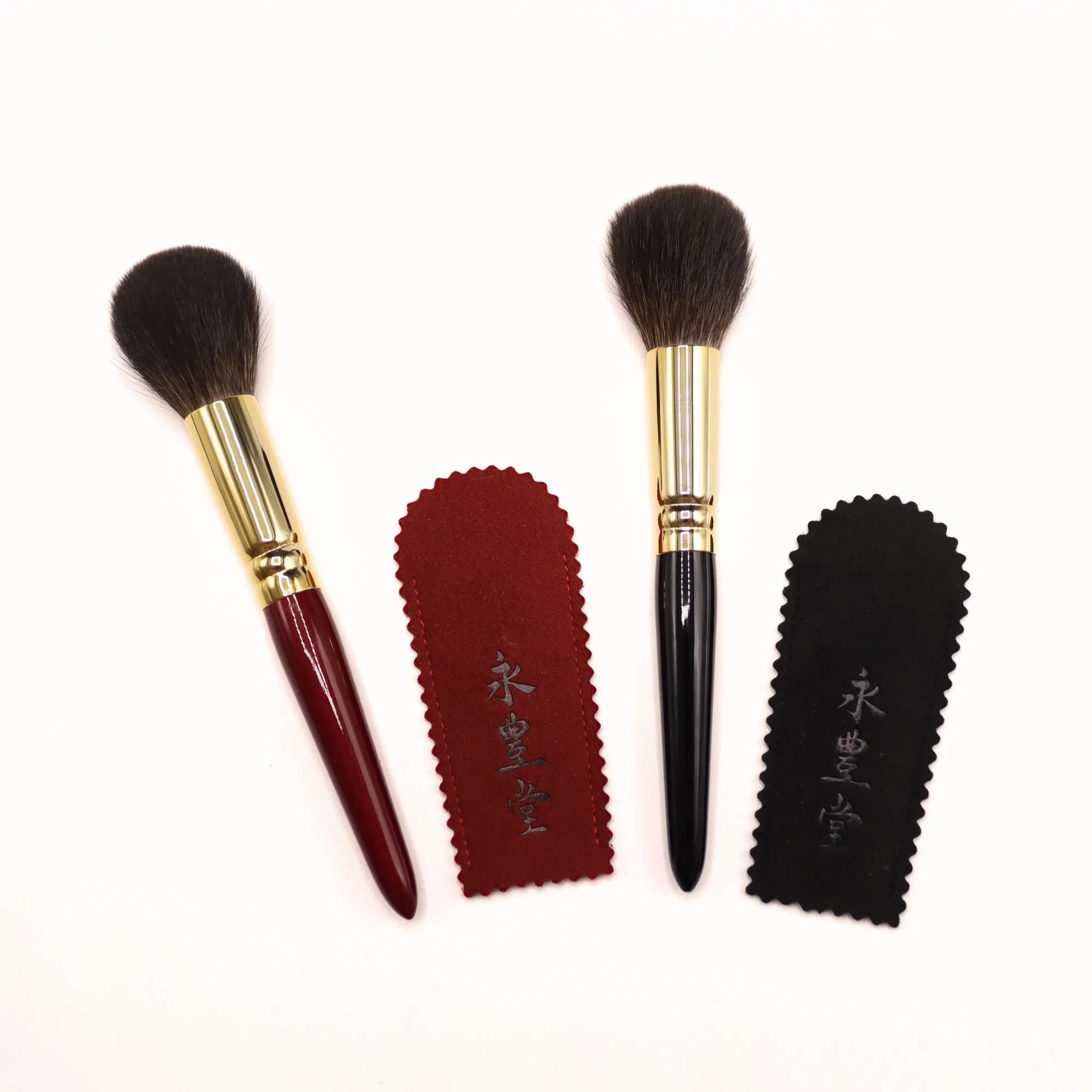 Eihodo Cheek Brush   Cap