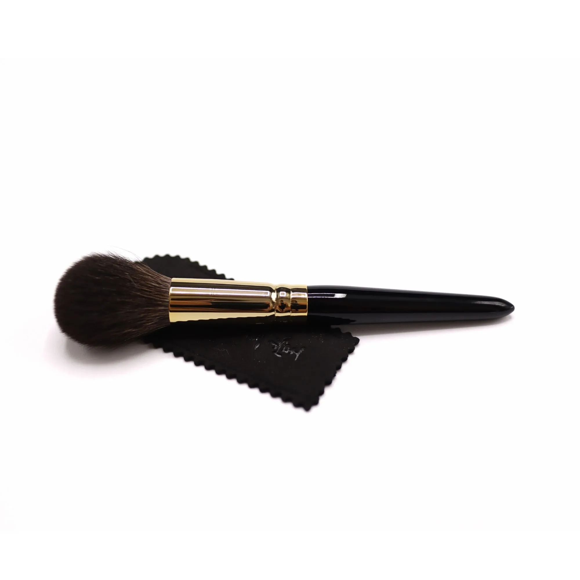 Eihodo Cheek Brush   Cap