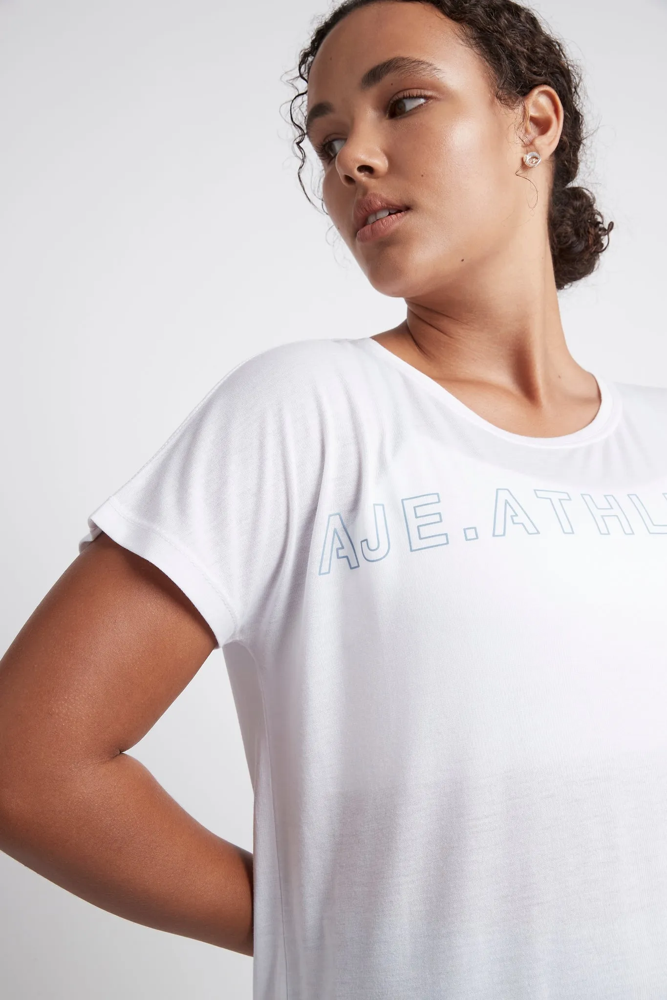 Embossed Signature Logo Training T-Shirt 110