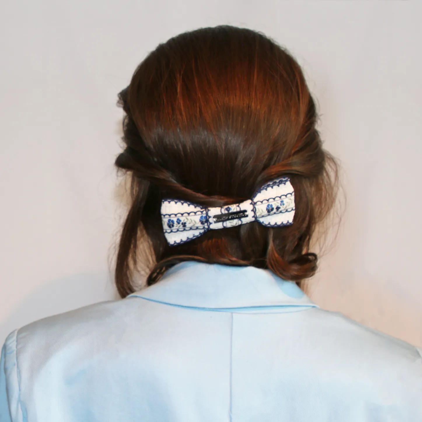 Embroidered Floral Hair Clip / 2 Colors