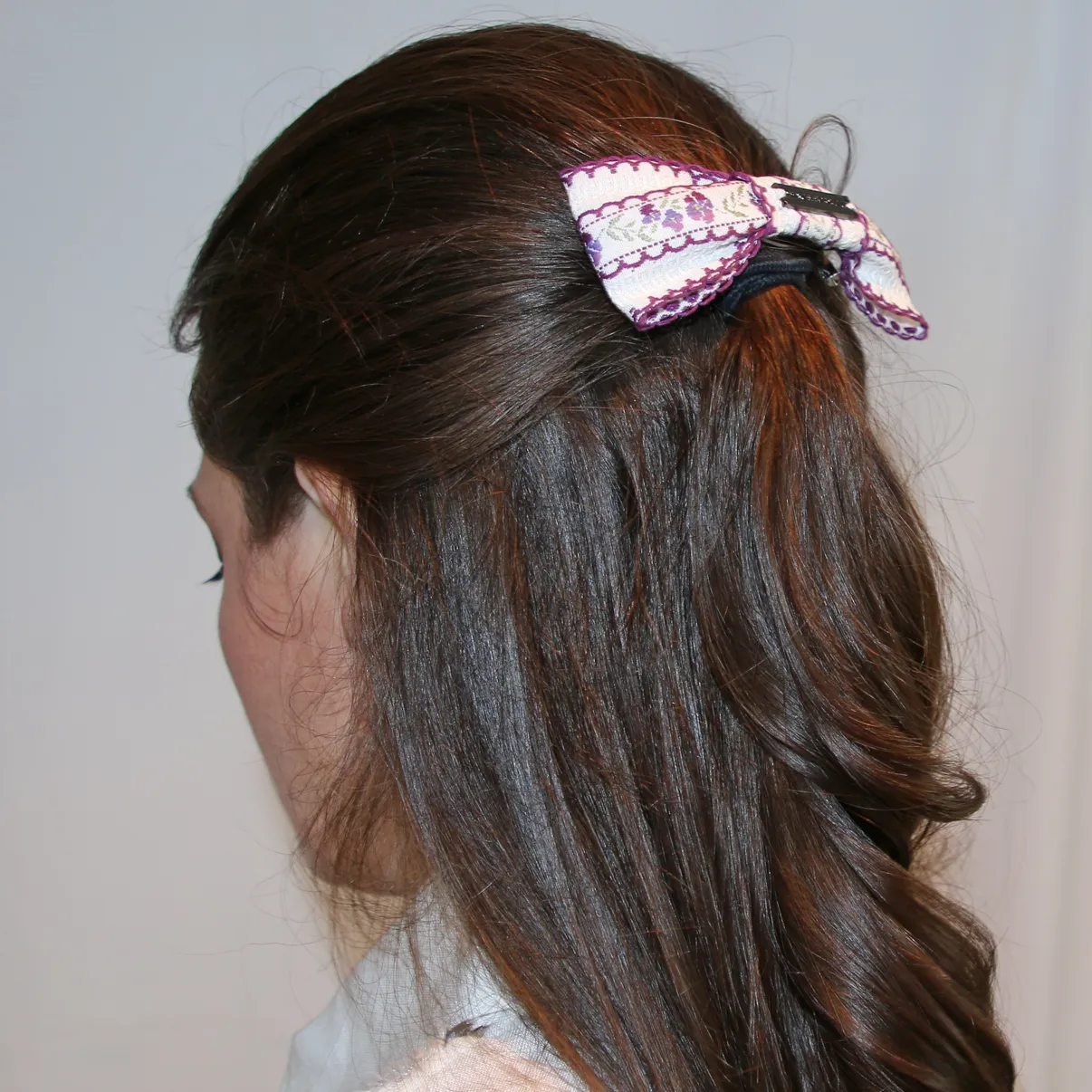 Embroidered Floral Hair Clip / 2 Colors