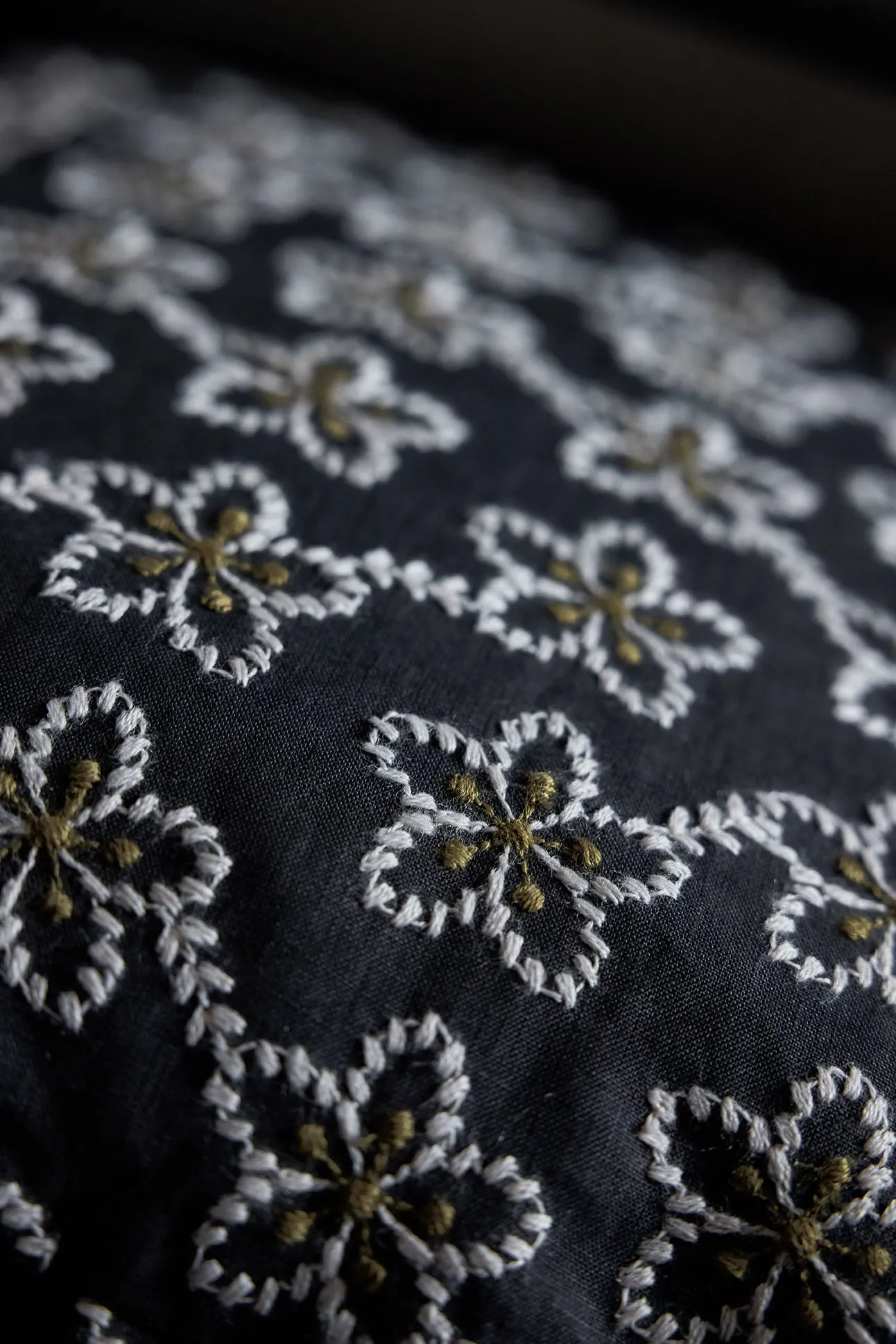 fleurs cushion cover