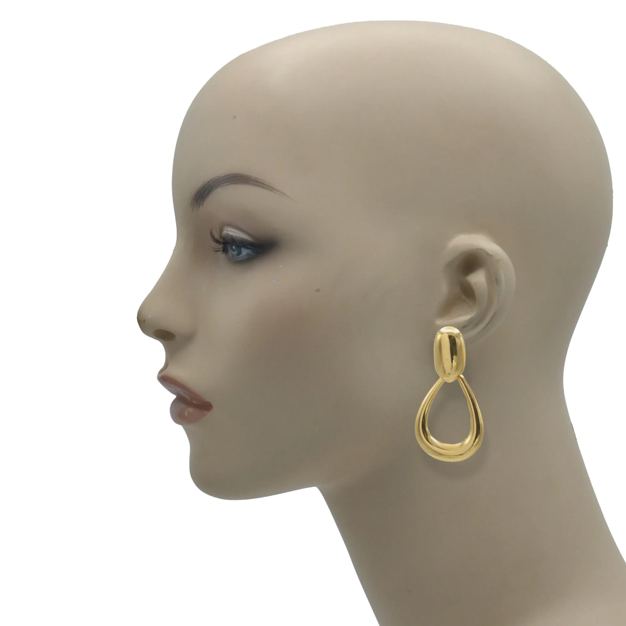 God Teardrop Clip-On Earrings #SQ8642G (GD5/FA19)