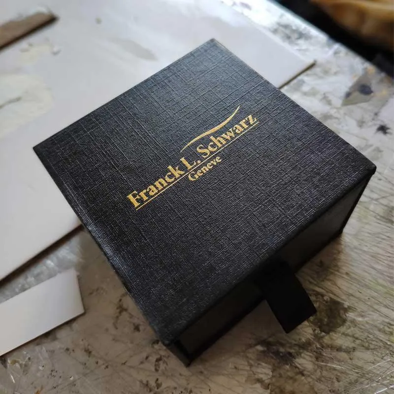 Gold Silver LOGO Service for Jewelry Boxes and Bags
