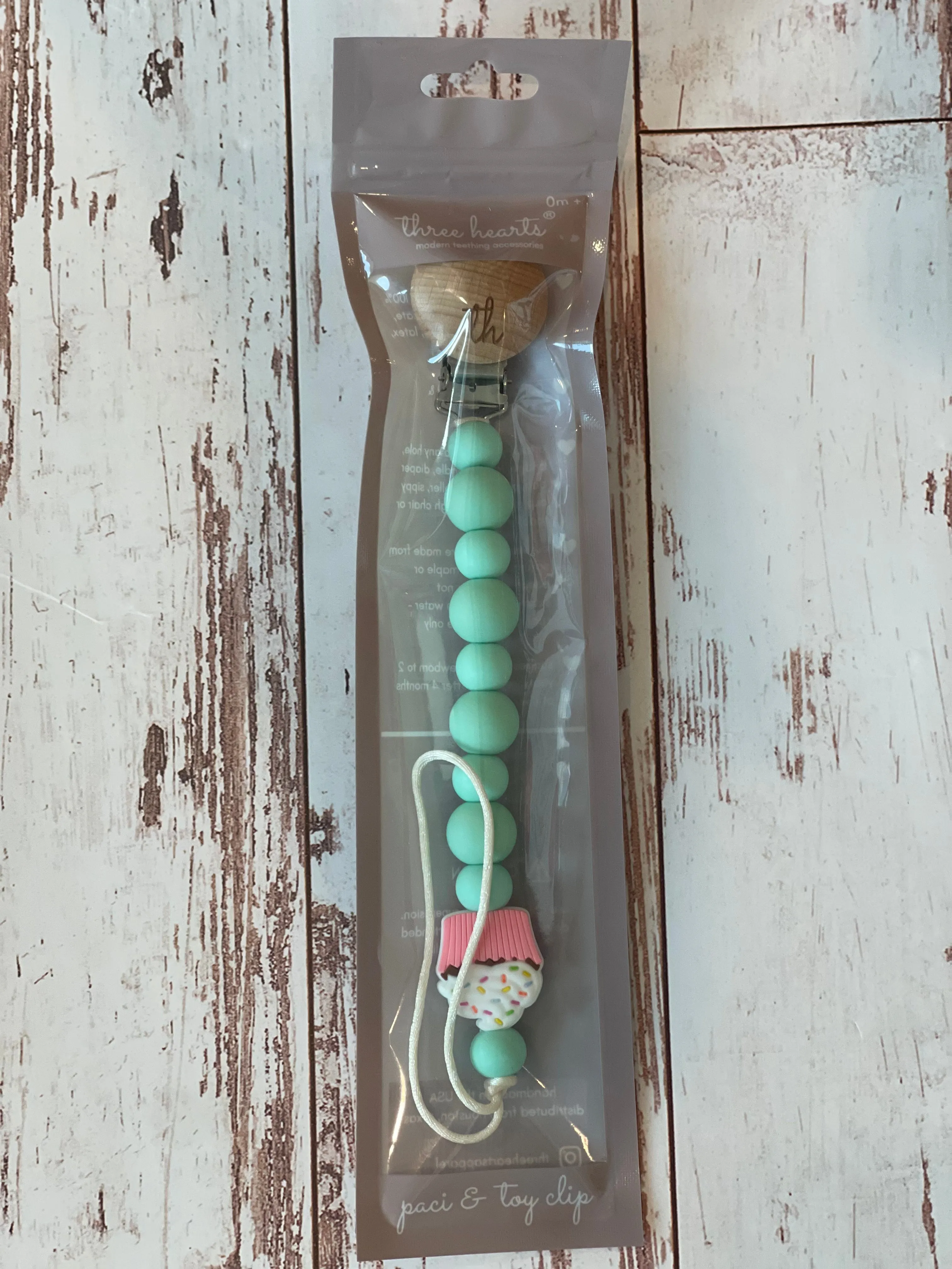 Grande Toy Pacifier Clip