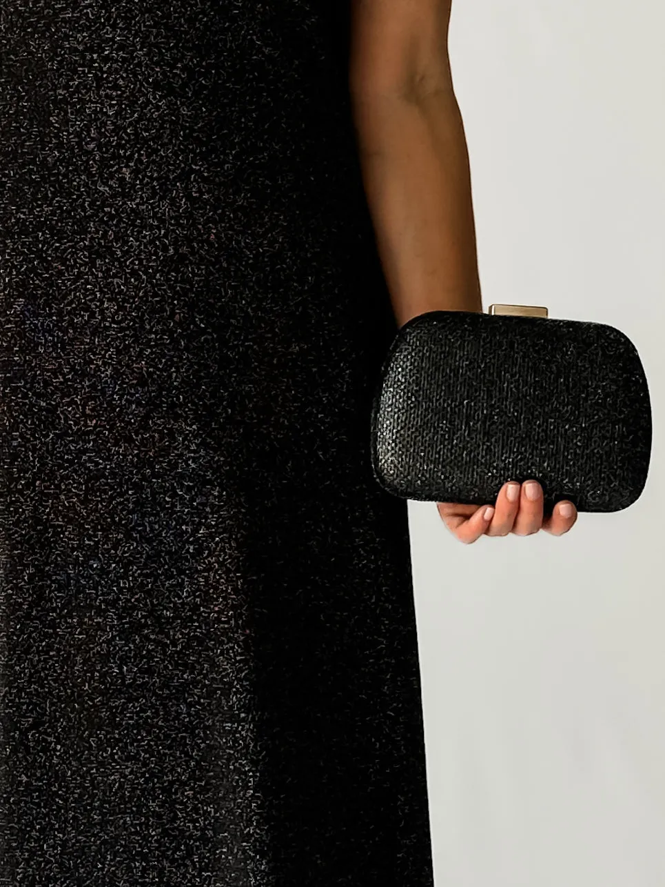 KRIS WOVEN CURVE BOX CLUTCH - BLACK