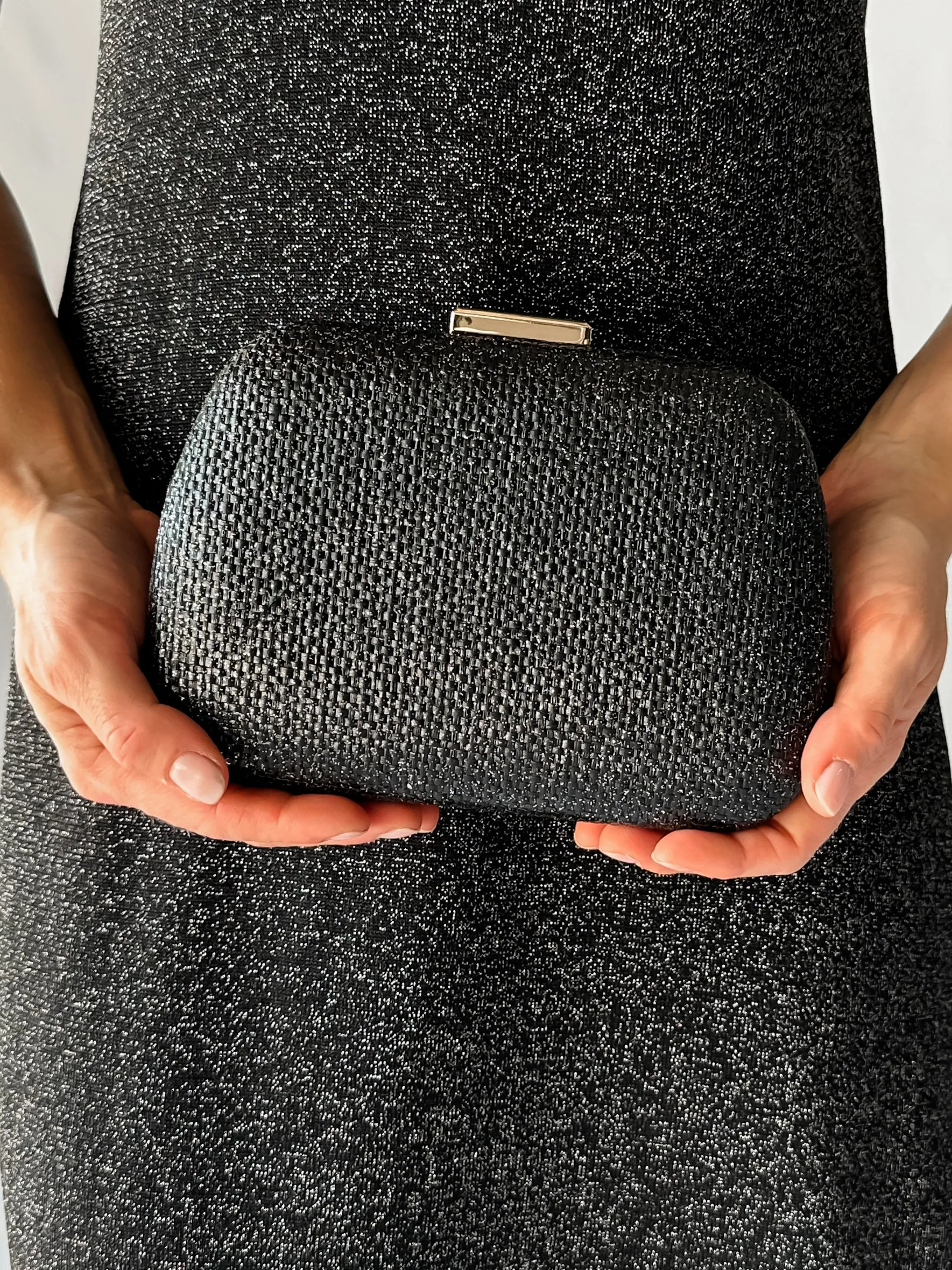 KRIS WOVEN CURVE BOX CLUTCH - BLACK