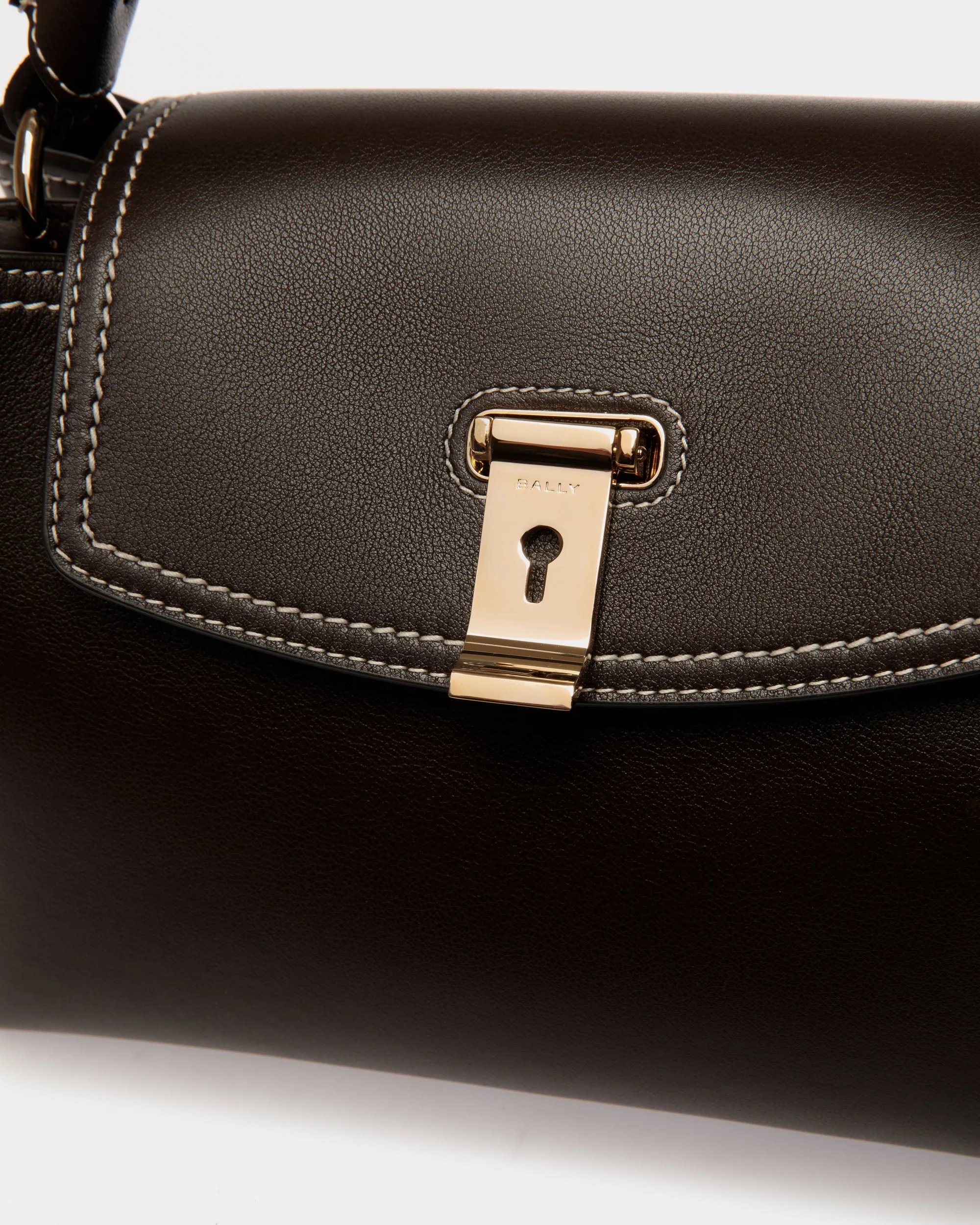 Layka SM - Top Handle