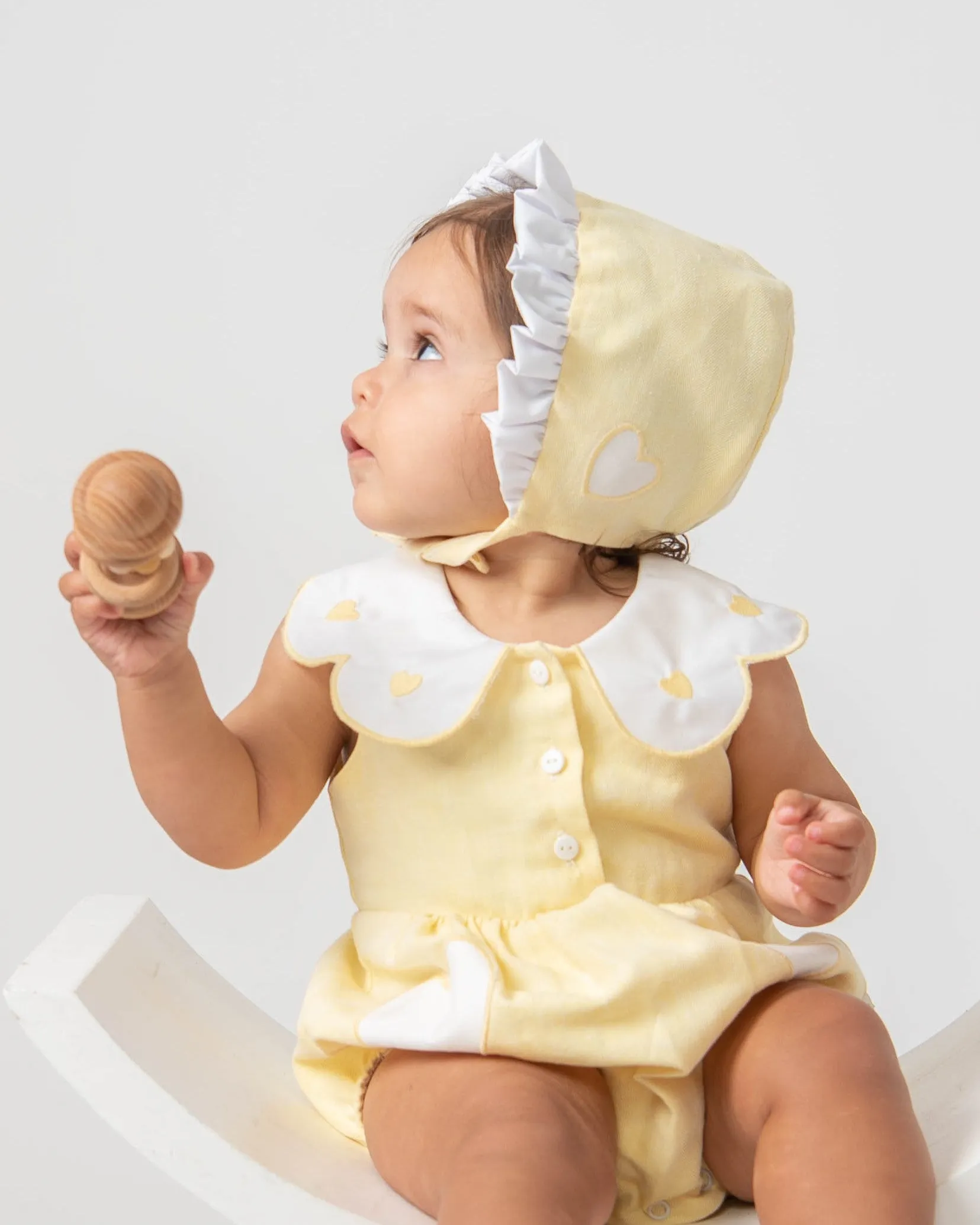 Lemon Linen Frill Heart Romper With Bonnet