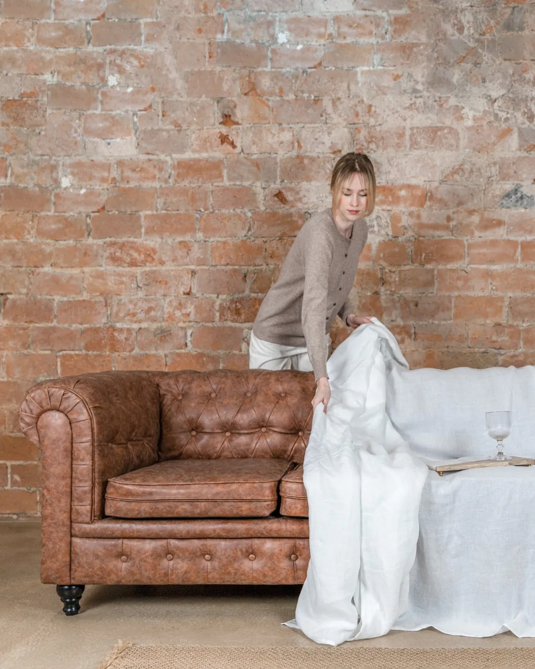 Linen couch cover in Striped Natural color (density 190 g/m2)