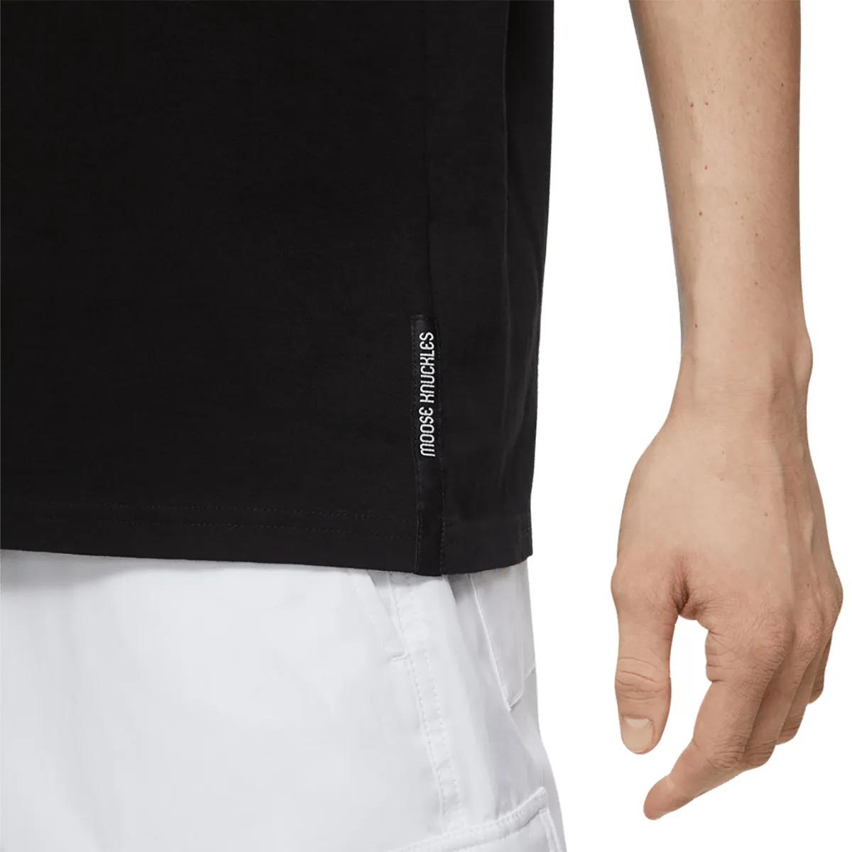 Moose Knuckles - Classic Logo T-Shirt in Black
