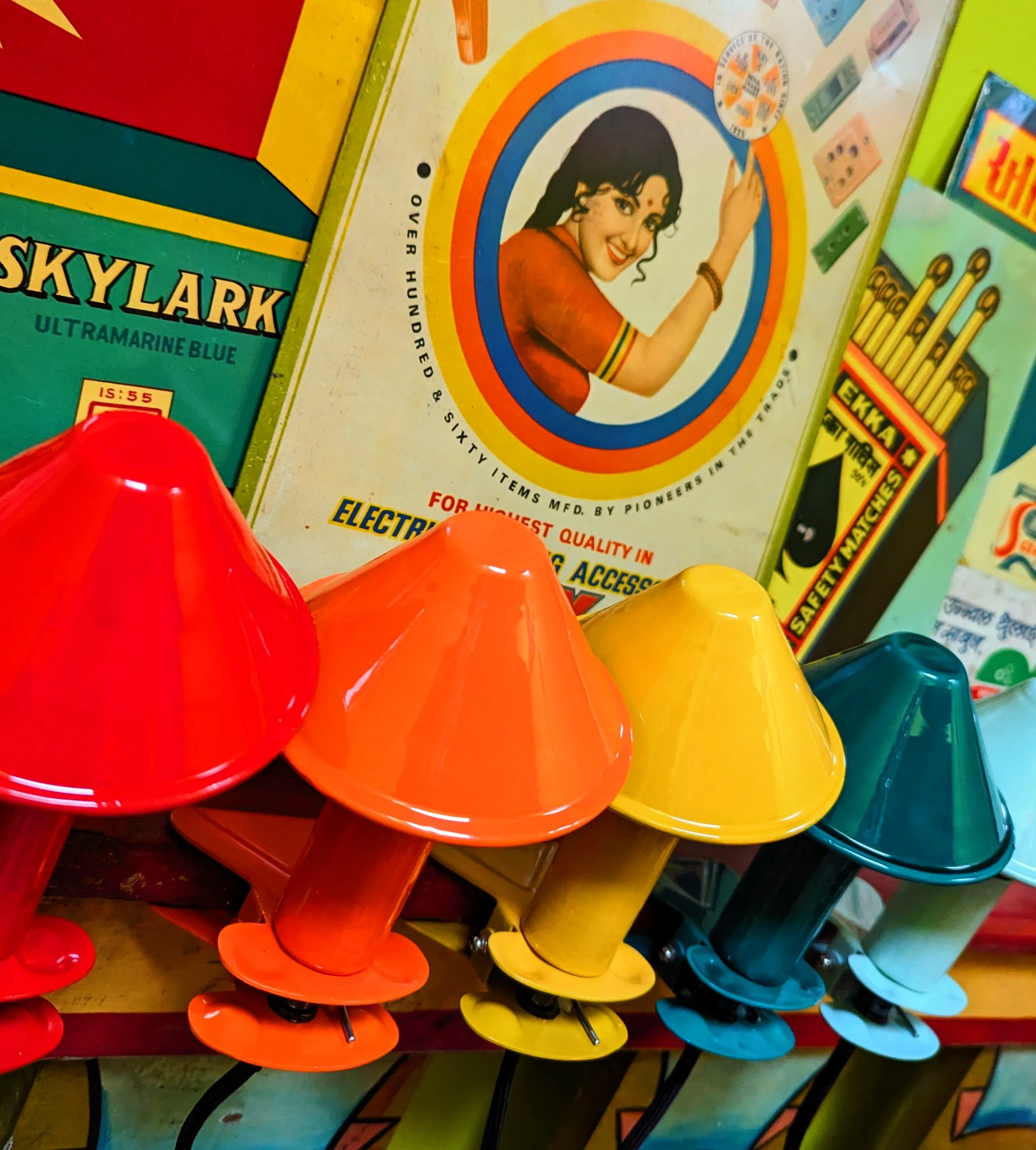 Mushroom clip light