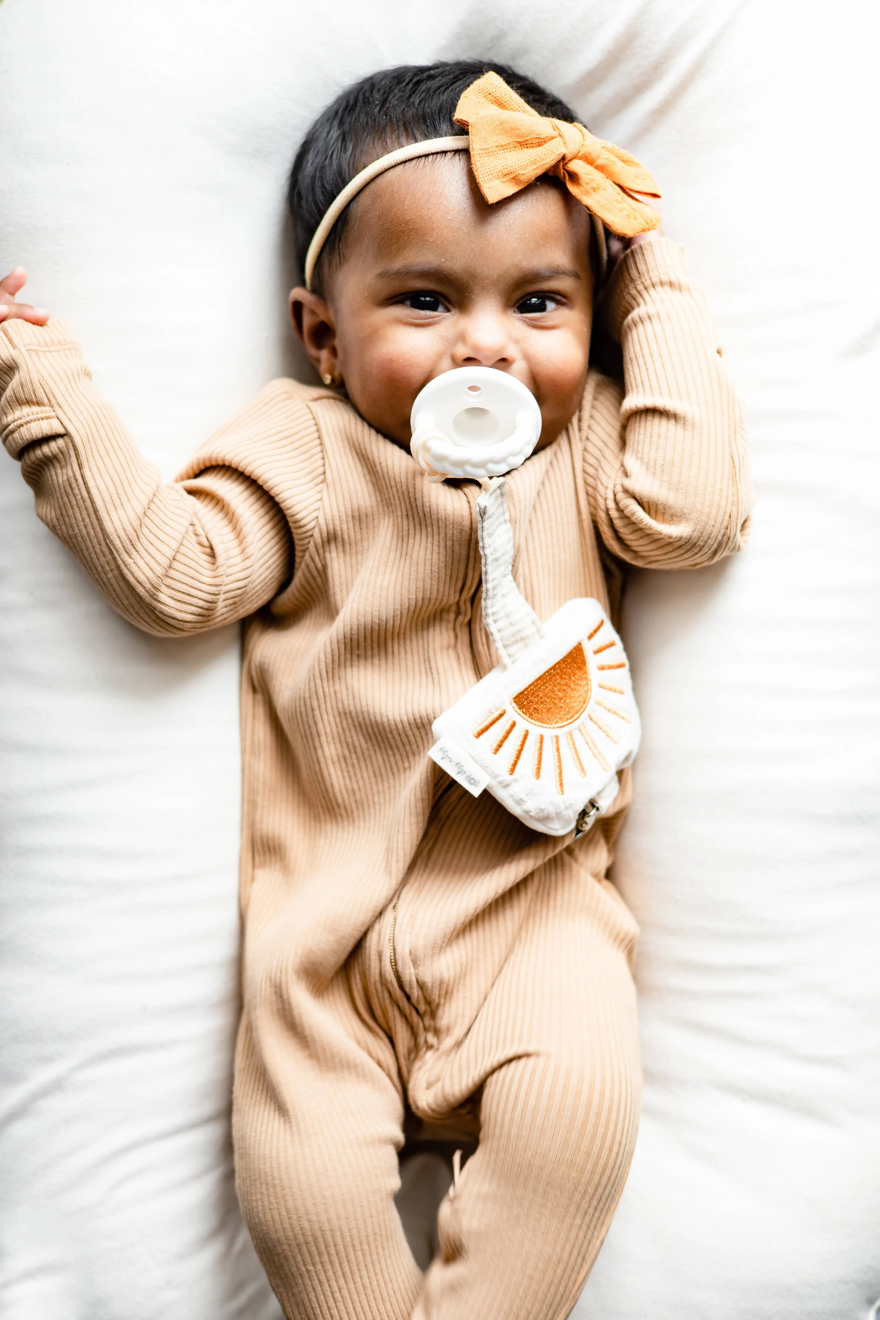 *NEW* Sun Soothe & Store Pacifier Clip