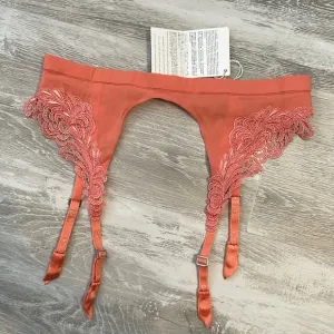 NWT La Perla Silk Crocheted Lace Coral Peach Suspender M