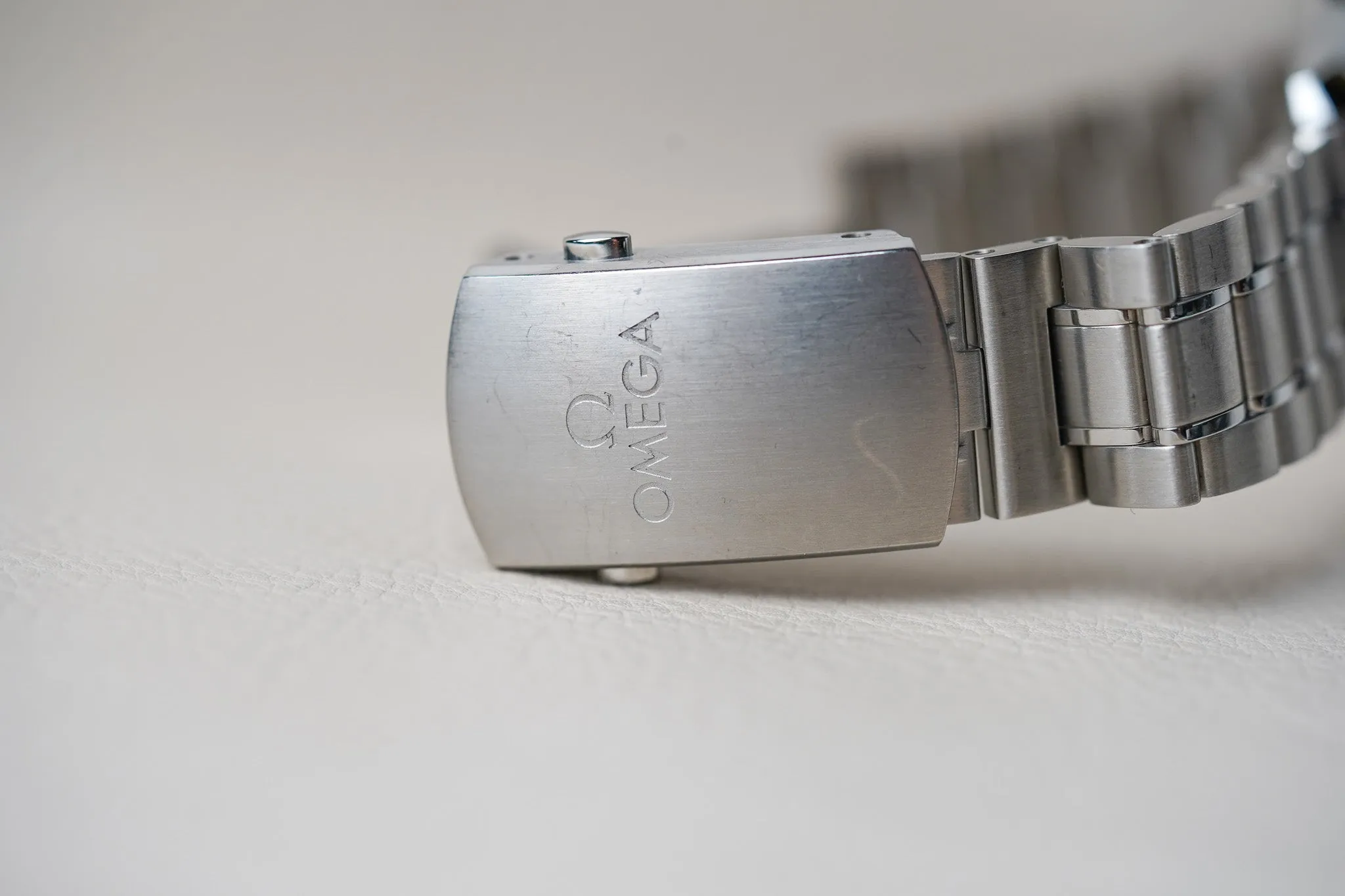 Omega Speedmaster Tokyo 2020 Panda 522.30.42.30.04.001