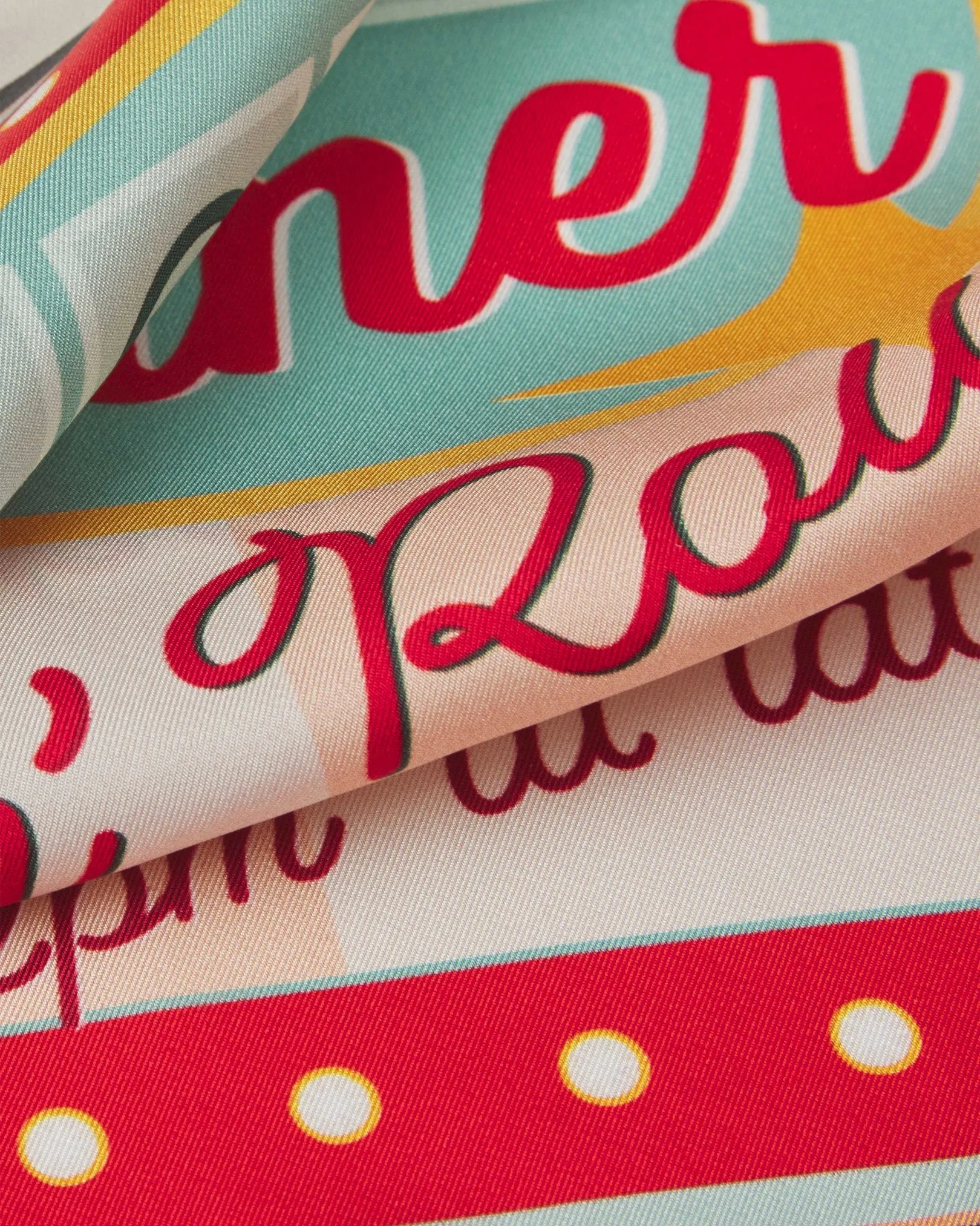 Silk 1950's Pocket Square - Milkshake on Chalk
