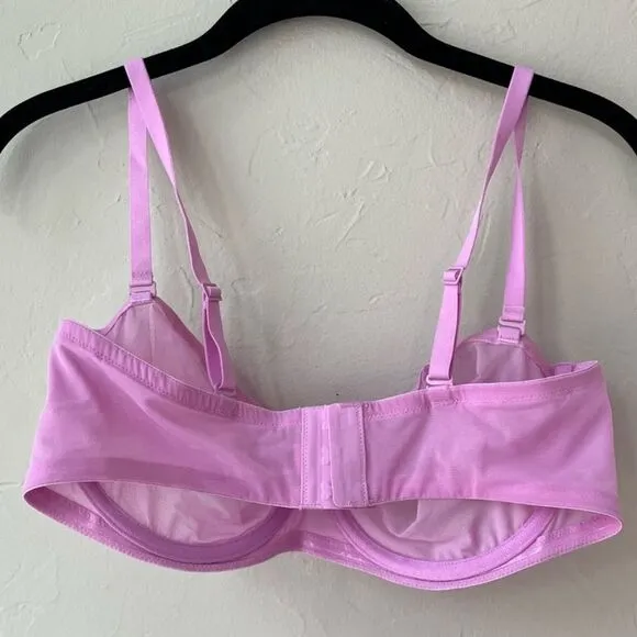 SKIMS NWT Ultra Fine Mesh Strapless Bra Pink Sheer Sexy Romantic Lingerie Bra