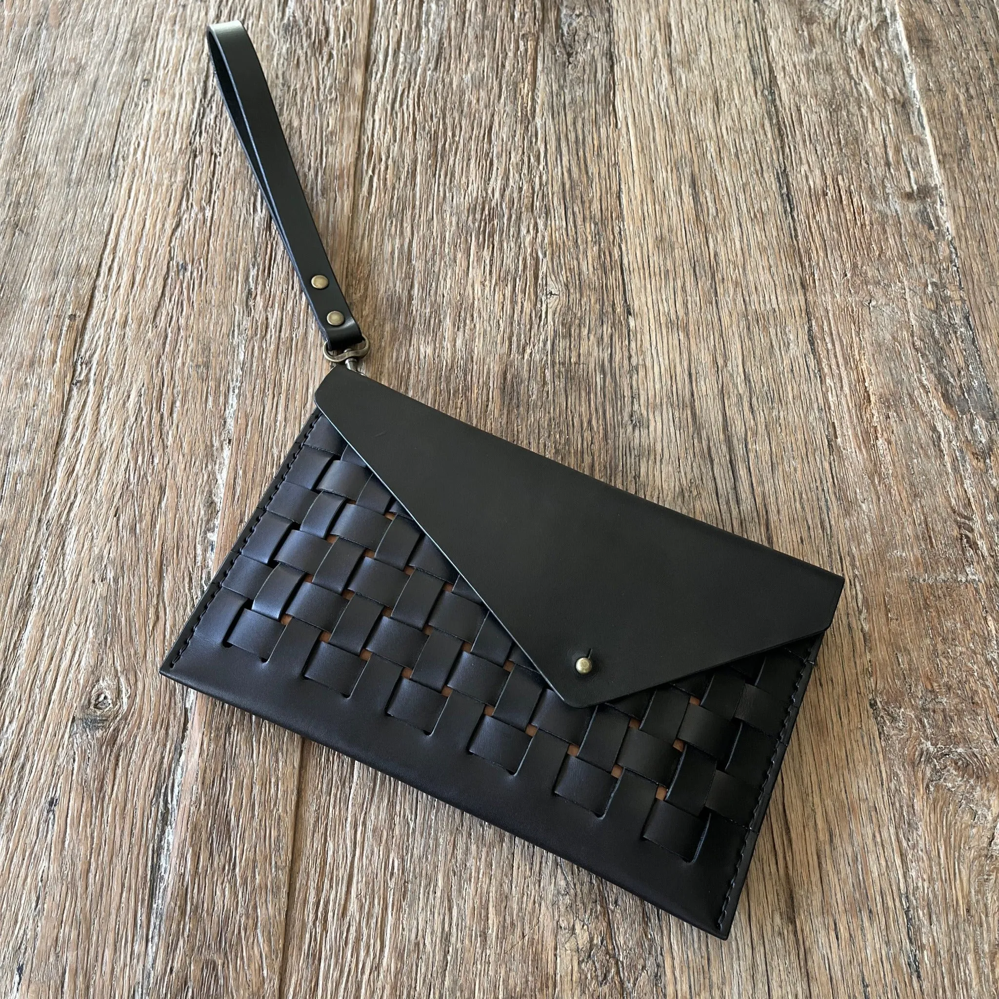 The Woven Clutch | Crossbody