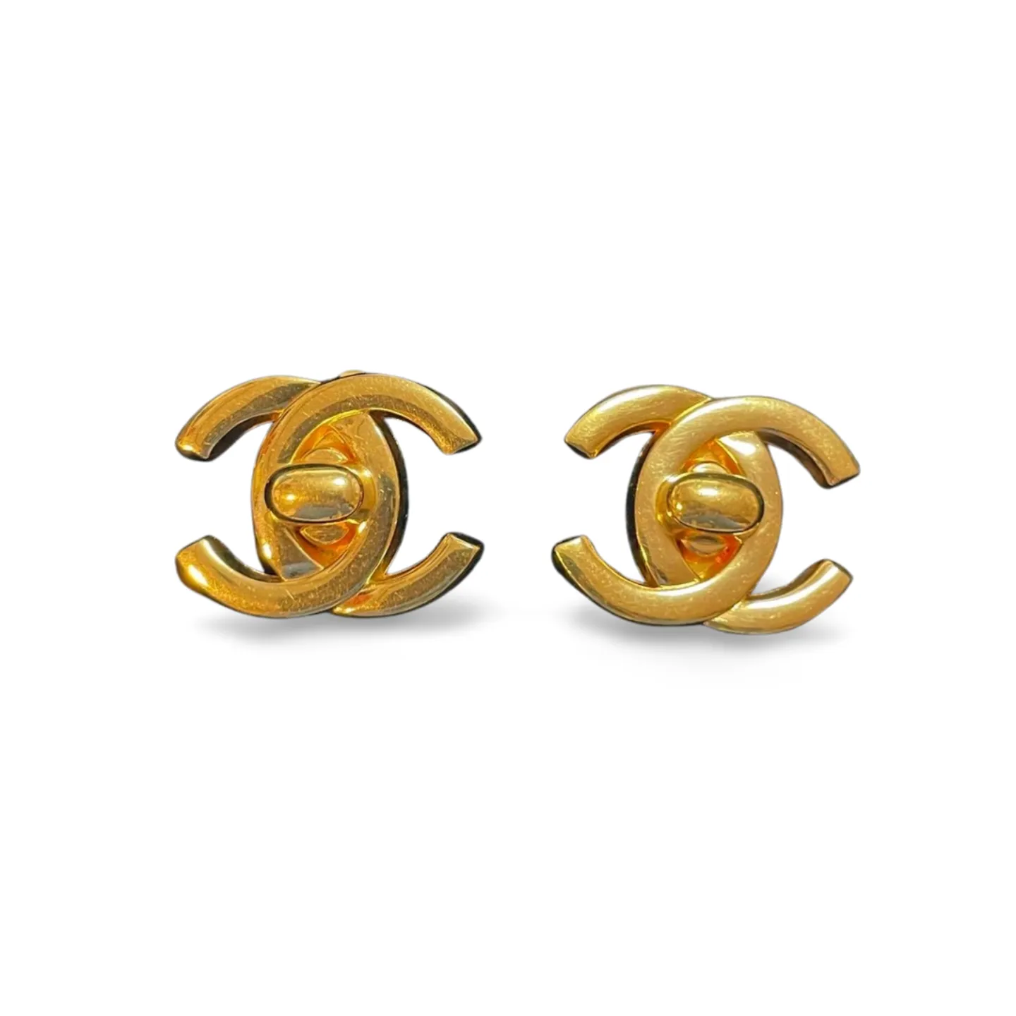 Vintage CHANEL golden turn lock CC earrings. Very classic and popular jewelry. Coco mark earrings. 060810y3