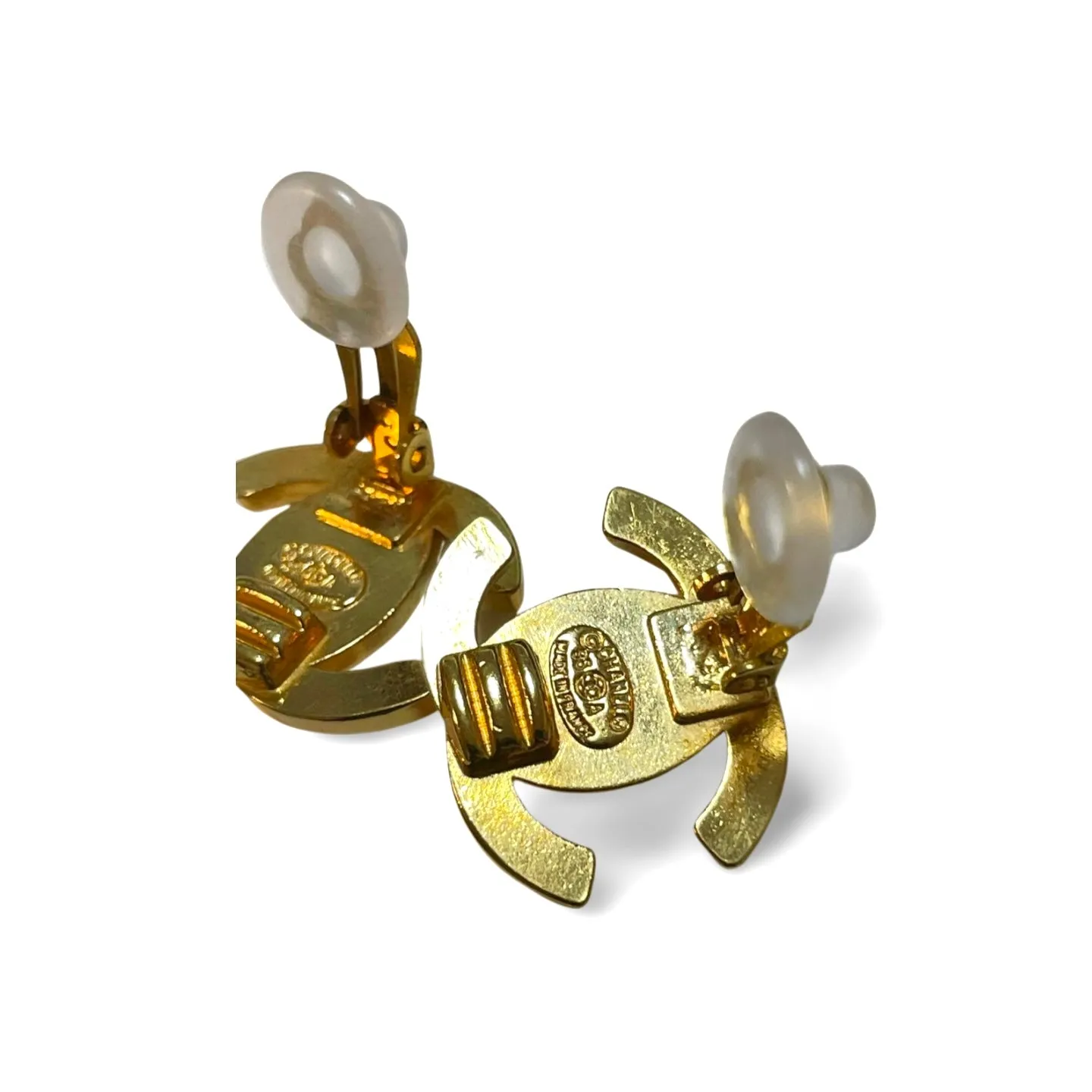 Vintage CHANEL golden turn lock CC earrings. Very classic and popular jewelry. Coco mark earrings. 060810y3
