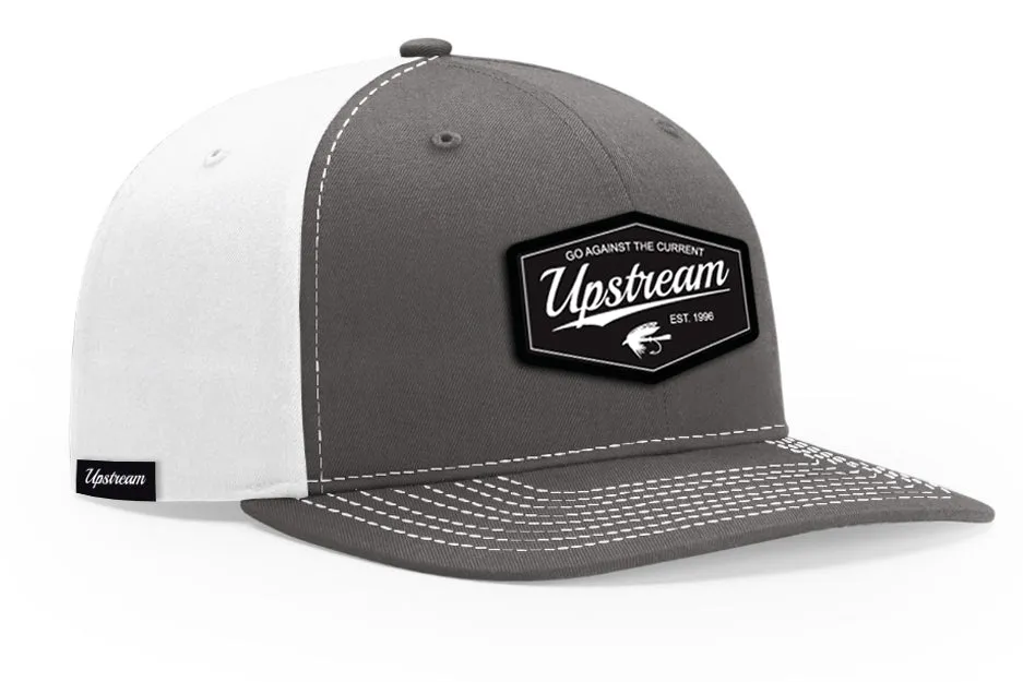 WHITE/CHARCOAL UPSTREAM HAT
