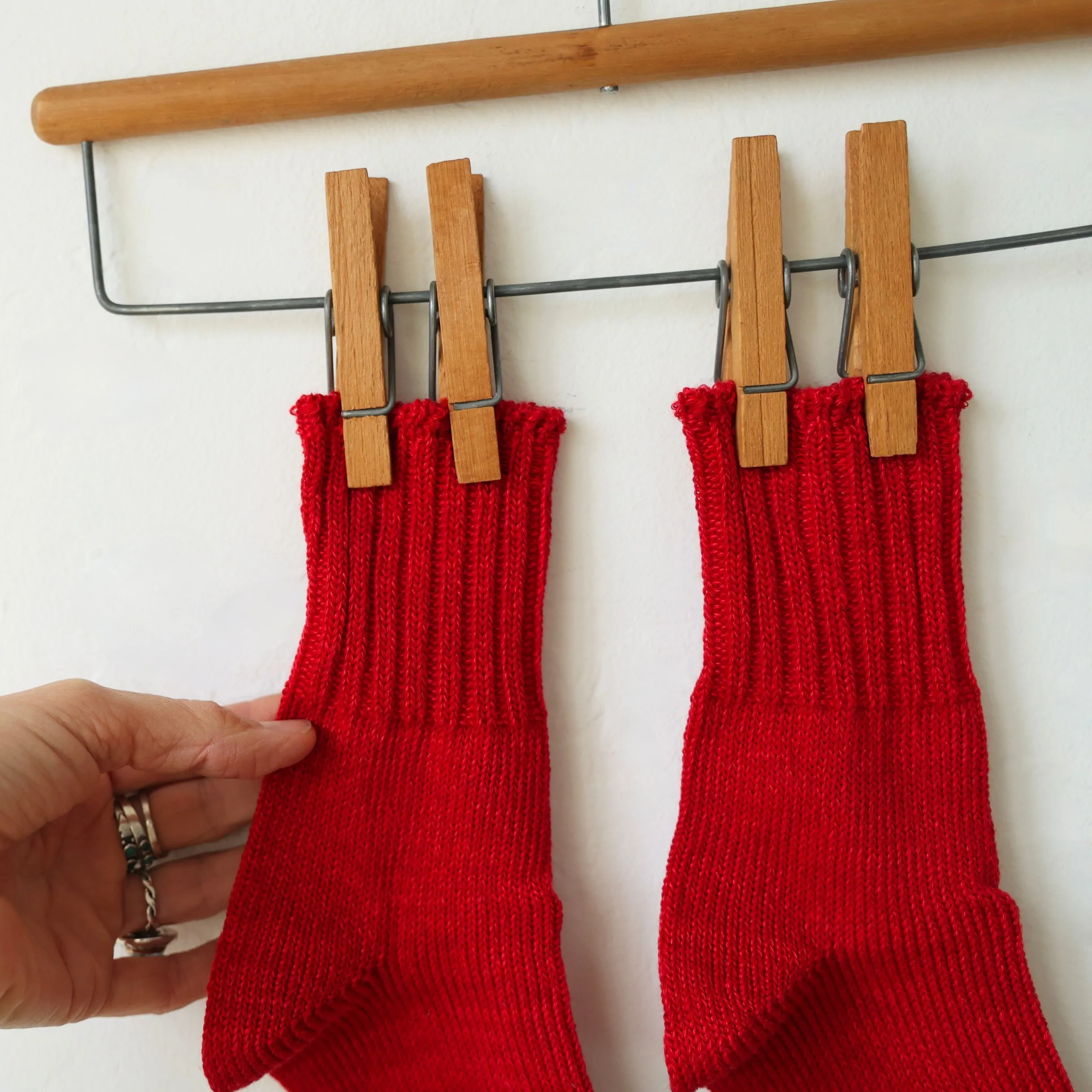 Yahae Linen/Cotton Sock - Red